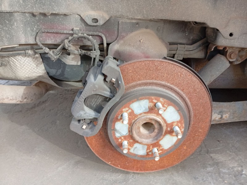 Recambio de pinza freno trasera derecha para chrysler grand voyager v (rt) 2.8 crd referencia OEM IAM 68029848AE  