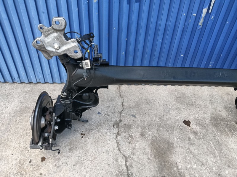 Recambio de puente trasero para renault scénic iv (j9_) 1.5 dci 110 referencia OEM IAM 555017273R  