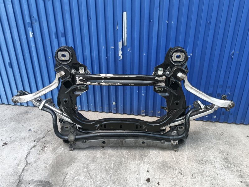 Recambio de puente delantero para audi a8 d3 (4e2, 4e8) 4.2 tdi quattro referencia OEM IAM 4E0399313D  