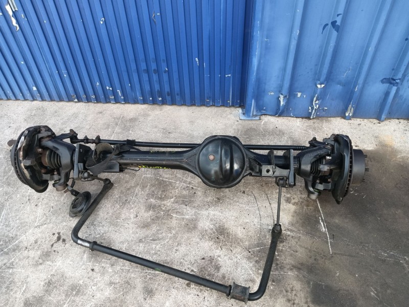 Recambio de puente delantero para land rover discovery ii (l318) 2.5 td5 4x4 referencia OEM IAM HRC1124  