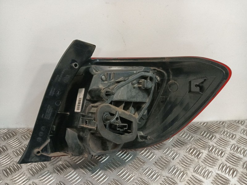 Recambio de piloto trasero izquierdo para dacia sandero ii (b8_) tce 90 (b8m1, b8ma) referencia OEM IAM 265550577R  