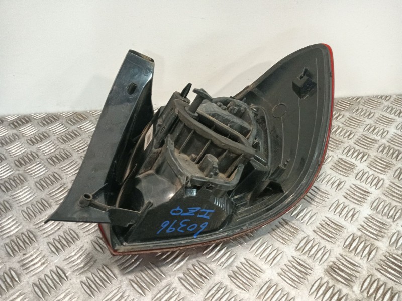 Recambio de piloto trasero izquierdo para dacia sandero ii (b8_) tce 90 (b8m1, b8ma) referencia OEM IAM 265550577R  