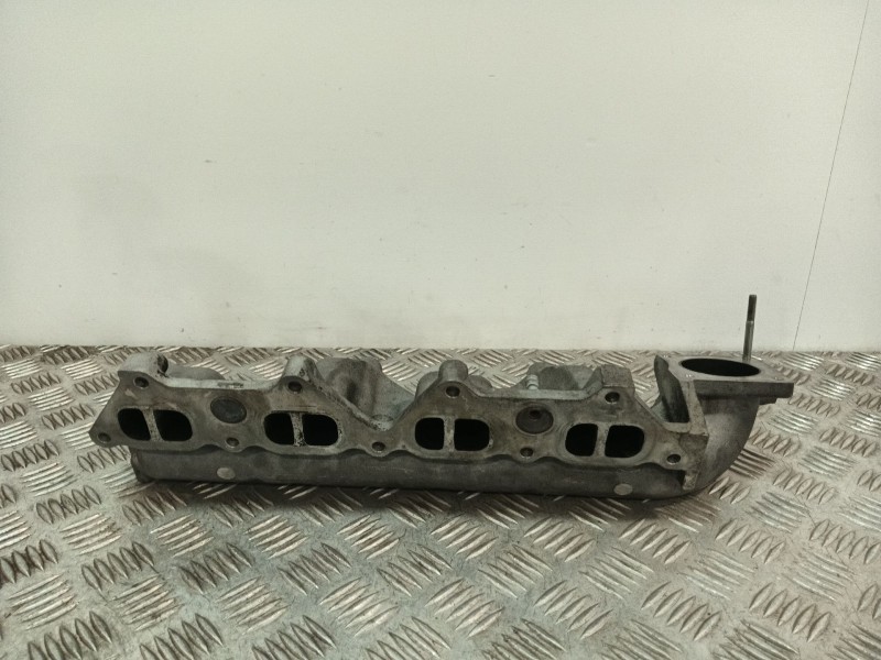 Recambio de colector admision para mazda 5 berl. (cr) referencia OEM IAM   