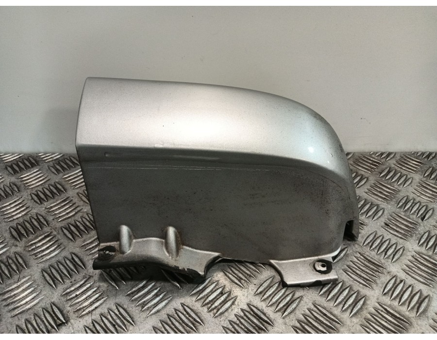 Recambio de moldura para opel vivaro a furgoneta (x83) 1.9 dti (f7) referencia OEM IAM 8200011485 8200048865 91165734
