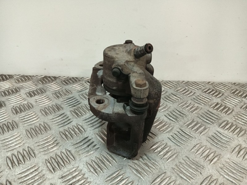 Recambio de pinza freno delantera izquierda para bmw 1 (e87) 118 d referencia OEM IAM 1045BD4  