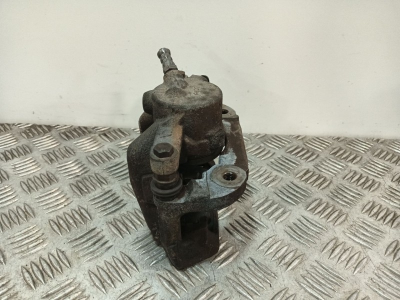 Recambio de pinza freno delantera izquierda para bmw 1 (e87) 118 d referencia OEM IAM 1045BD4  