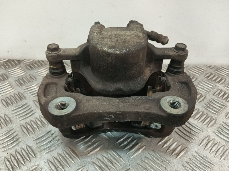 Recambio de pinza freno delantera izquierda para opel insignia berlina 2.0 cdti cat referencia OEM IAM BC412  