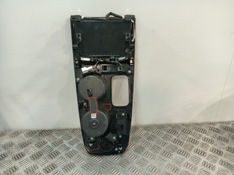 Recambio de consola central para nissan x-trail iv (t33) 1.5 mild hybrid referencia OEM IAM 969416RP0A 969TK6RD0A 
