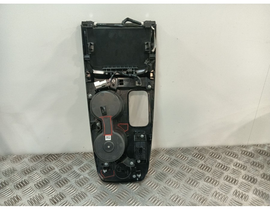 Recambio de consola central para nissan x-trail iv (t33) 1.5 mild hybrid referencia OEM IAM 969416RP0A 969TK6RD0A 