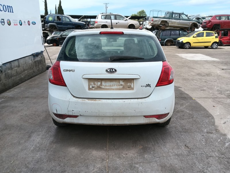 kia cee´d hatchback (ed) del año 2011