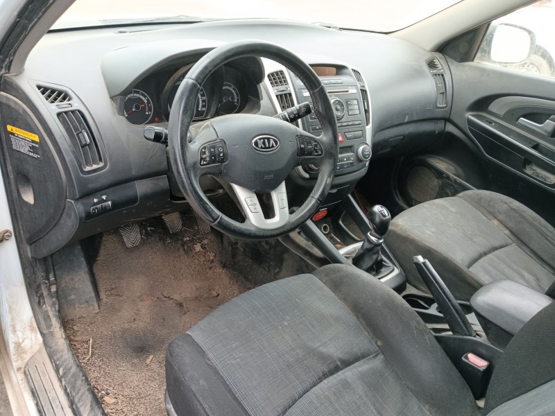 kia cee´d hatchback (ed) del año 2011