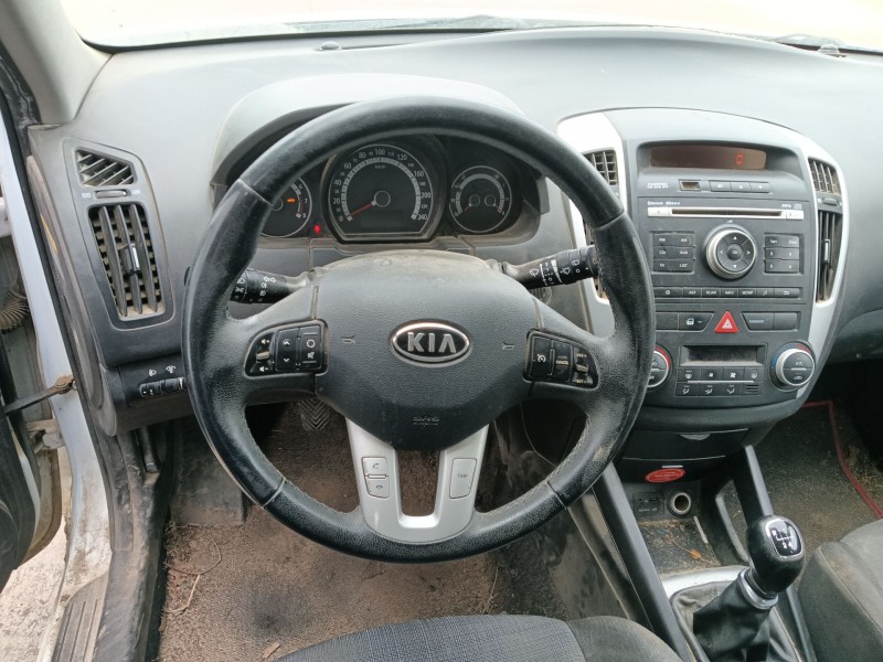 kia cee´d hatchback (ed) del año 2011
