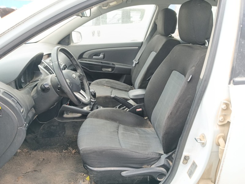 kia cee´d hatchback (ed) del año 2011