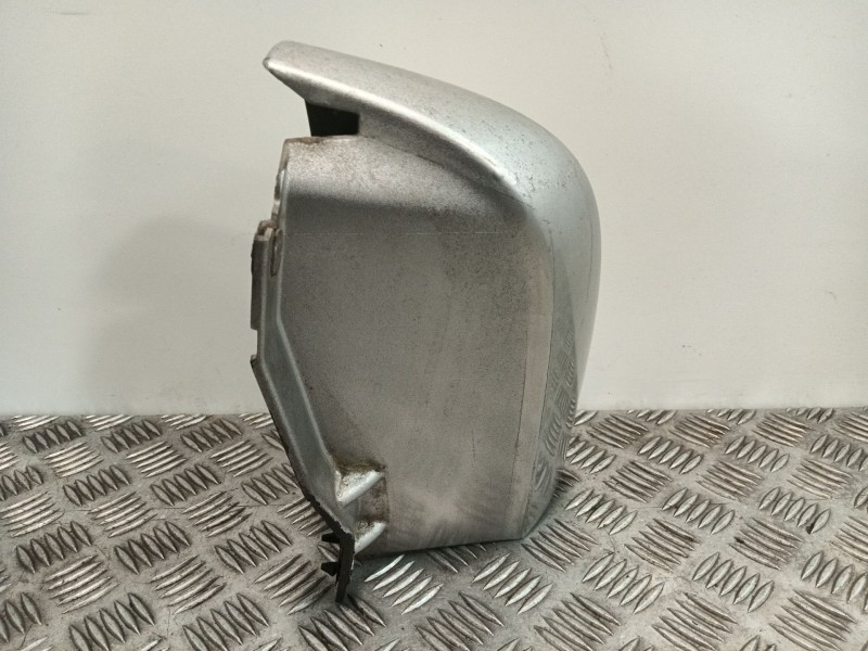 Recambio de moldura para opel vivaro a furgoneta (x83) 1.9 dti (f7) referencia OEM IAM 91165735 91165973 