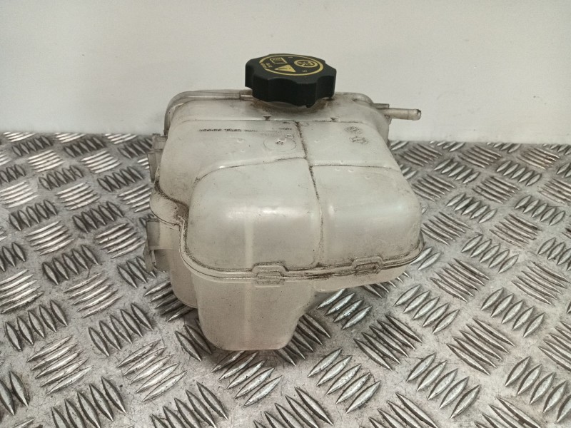 Recambio de deposito expansion para opel astra j (p10) 1.6 cdti (68) referencia OEM IAM 13393368 13370133 