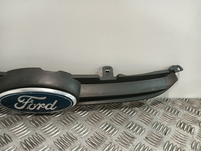 Recambio de rejilla delantera para ford fiesta vi (cb1, ccn) 1.25 referencia OEM IAM 8A618200BC  