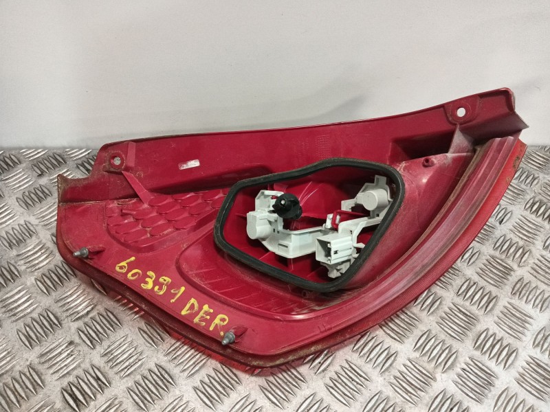 Recambio de piloto trasero derecho para ford fiesta vi (cb1, ccn) 1.25 referencia OEM IAM 6A6113404A  
