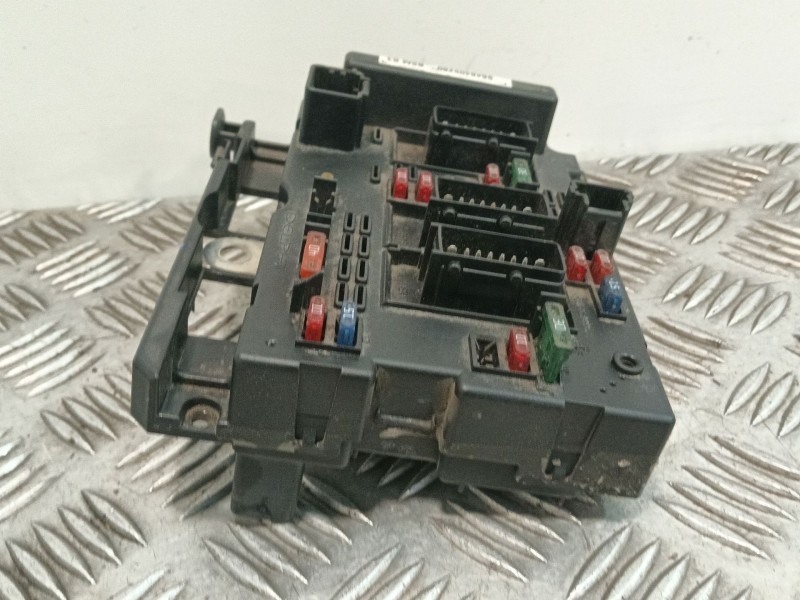 Recambio de caja reles / fusibles para peugeot 307 (3a/c) 2.0 hdi 90 referencia OEM IAM 964605280  