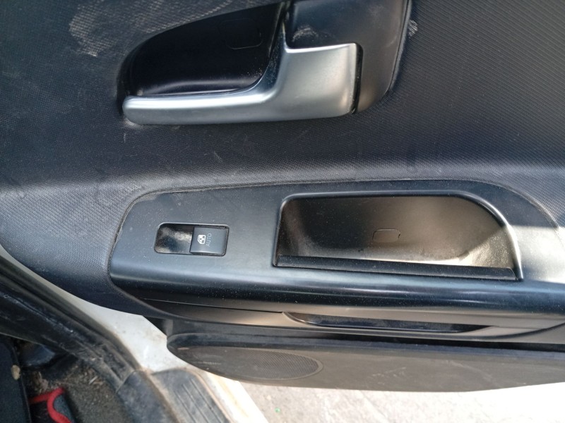 Recambio de mando elevalunas trasero derecho para kia cee´d hatchback (ed) 1.4 referencia OEM IAM 935751H000EQ  