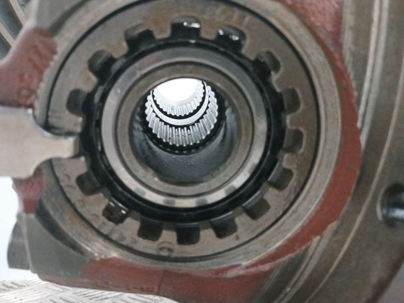 Recambio de diferencial trasero para nissan terrano ii (r20) 2.7 td 4wd referencia OEM IAM 38311G9840  