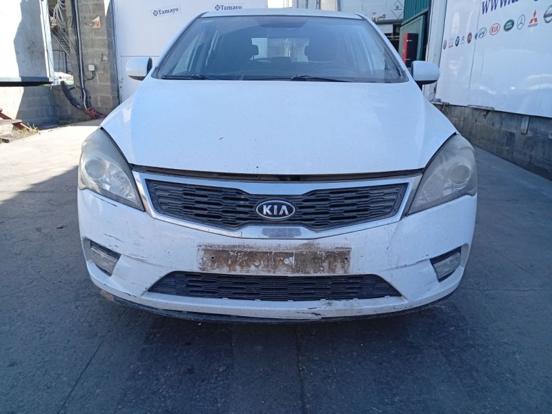 Recambio de paragolpes delantero para kia cee´d hatchback (ed) 1.4 referencia OEM IAM 865111H000  