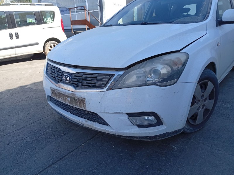 Recambio de paragolpes delantero para kia cee´d hatchback (ed) 1.4 referencia OEM IAM 865111H000  