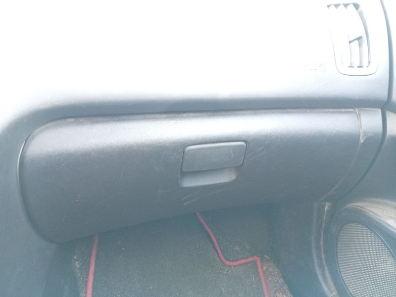 Recambio de guantera para kia cee´d hatchback (ed) 1.4 referencia OEM IAM 847601H010ED / 845101H000ED  