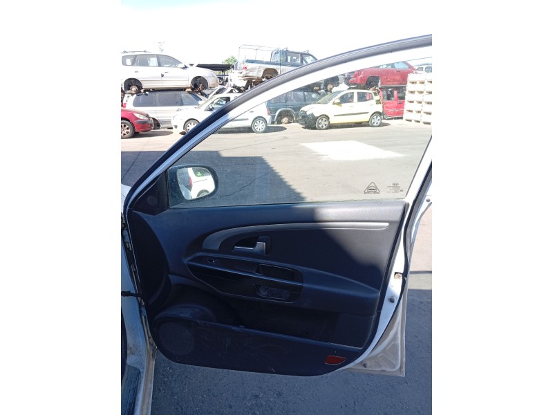 Recambio de elevalunas delantero derecho para kia cee´d hatchback (ed) 1.4 referencia OEM IAM 824811H000  
