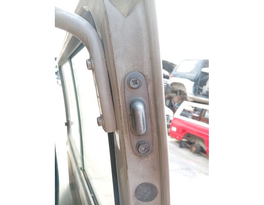 Recambio de cerradura puerta corredera derecha para nissan vanette furgoneta (_c22) 1.5 referencia OEM IAM   