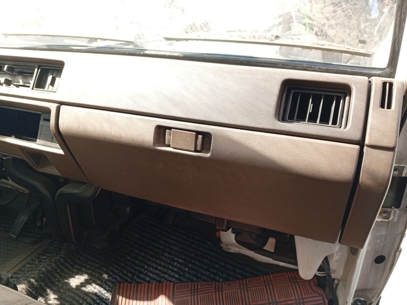 Recambio de guantera para nissan vanette furgoneta (_c22) 1.5 referencia OEM IAM   