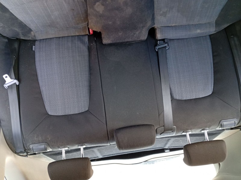 Recambio de asientos traseros para kia cee´d hatchback (ed) 1.4 referencia OEM IAM   