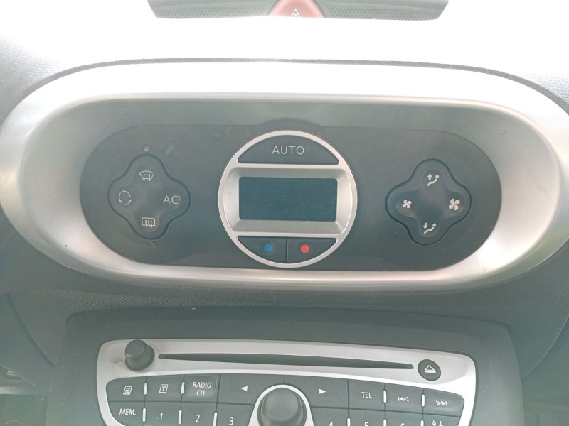 Recambio de mando climatizador para renault wind (e4m_) 1.2 tce 100 (e4mf) referencia OEM IAM 8200534084  