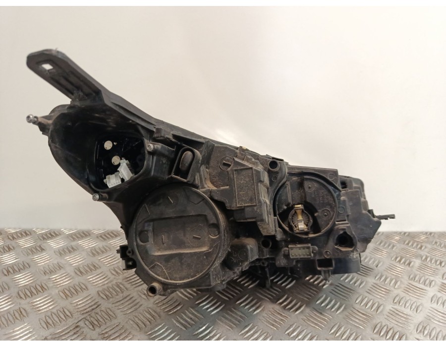 Recambio de faro izquierdo para opel crossland x / crossland (p17, p2qo) 1.2 (75) referencia OEM IAM 39153431 6519700000000 