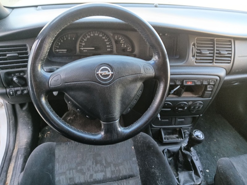 opel vectra b (j96) del año 1998