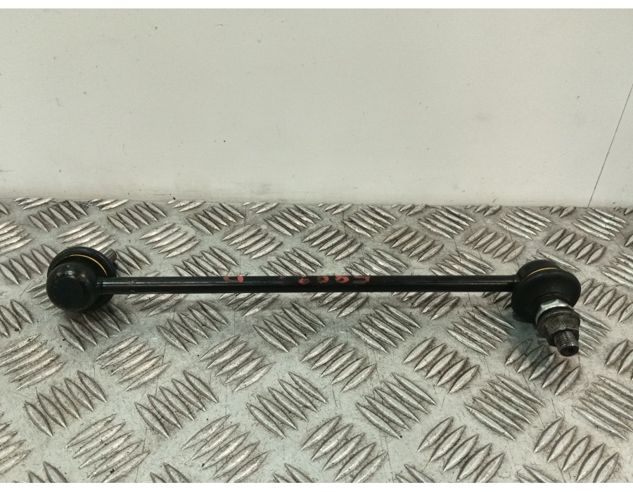 Recambio de bieleta estabilizadora delantera derecha para nissan qashqai i (j10, nj10) 1.5 dci referencia OEM IAM   