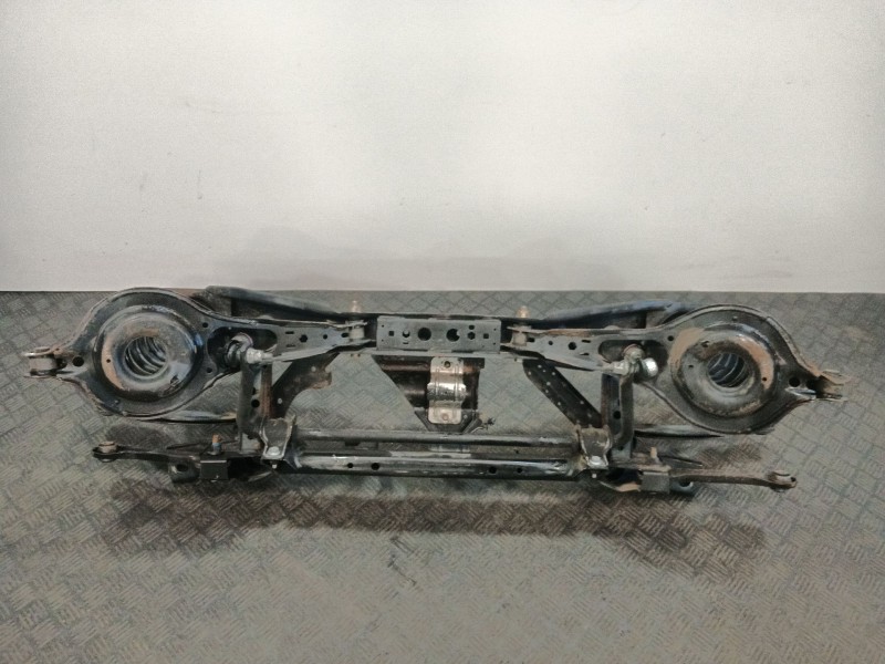Recambio de puente trasero para volvo v40 hatchback (525) d3 referencia OEM IAM   