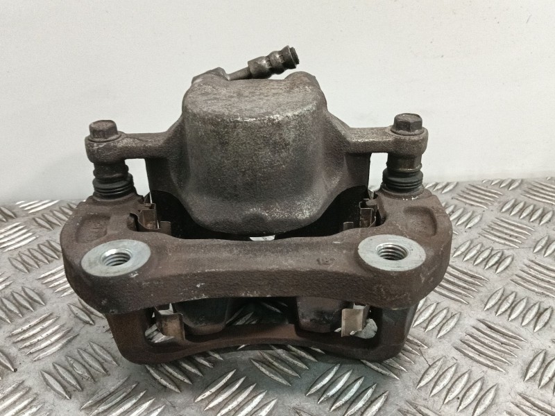 Recambio de pinza freno delantera derecha para opel insignia berlina 2.0 cdti cat referencia OEM IAM B0412  