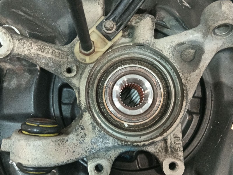 Recambio de mangueta trasera derecha para mercedes-benz slk (r171) 200 kompressor (171.445) referencia OEM IAM A2030805  