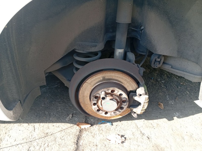 Recambio de mangueta trasera izquierda para seat exeo (3r2) 2.0 tdi referencia OEM IAM 8E0505431AF  