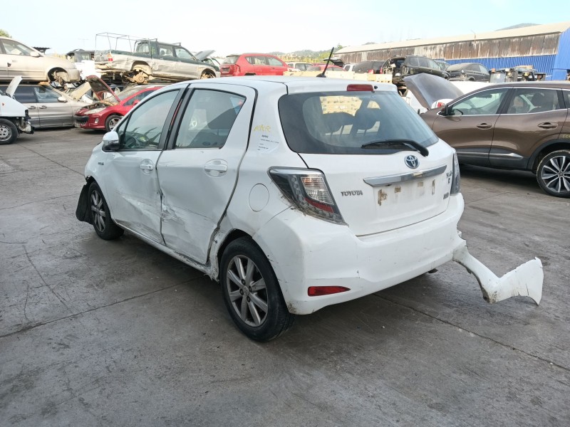 toyota yaris (_p13_) del año 2014