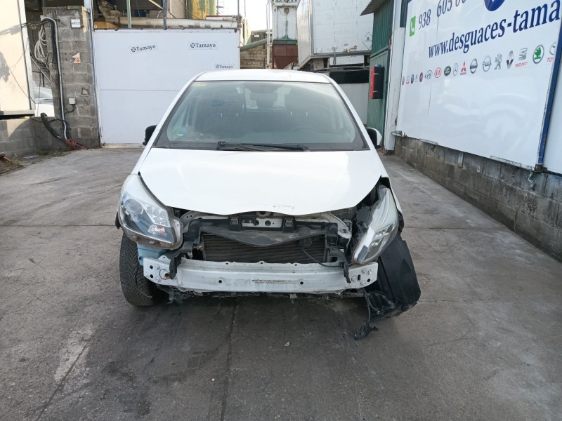 toyota yaris (_p13_) del año 2014