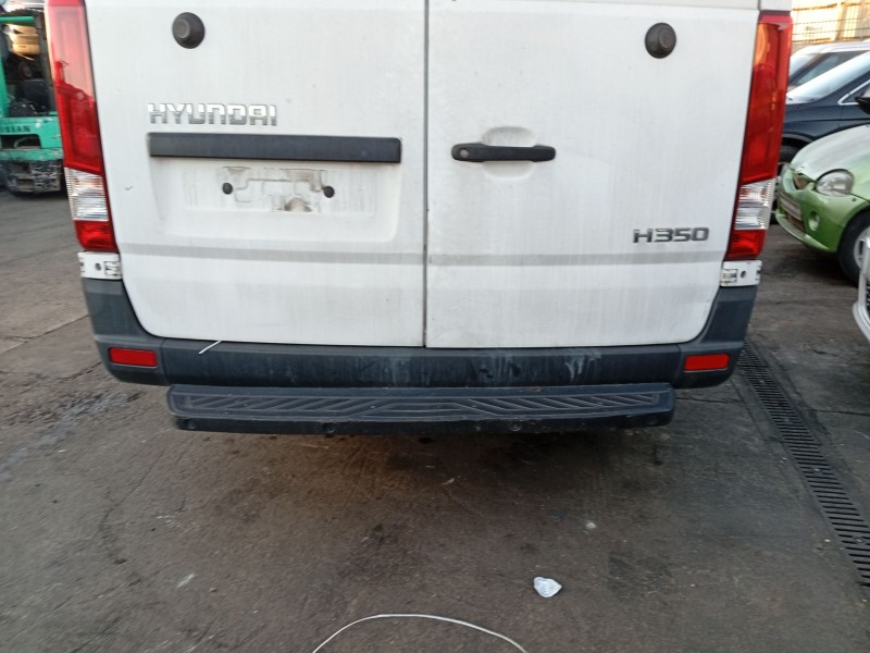 Recambio de paragolpes trasero para hyundai h350 furgoneta 2.5 crdi referencia OEM IAM 8661159000CA  