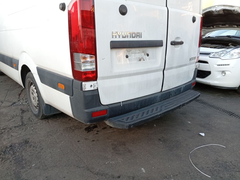 Recambio de paragolpes trasero para hyundai h350 furgoneta 2.5 crdi referencia OEM IAM 8661159000CA  