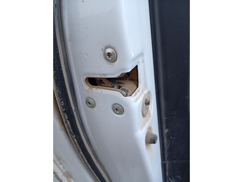 Recambio de cerradura puerta trasera izquierda para kia cee´d hatchback (ed) 1.4 referencia OEM IAM 814101H000  