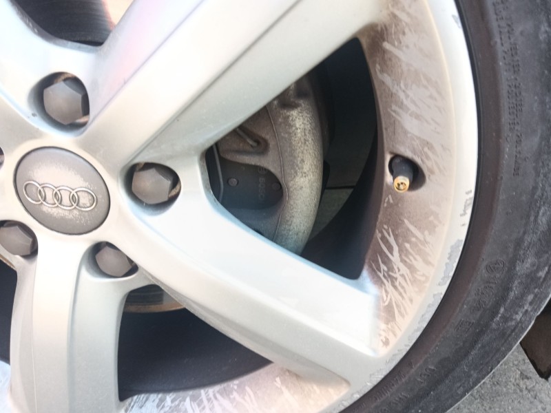 Recambio de pinza freno delantera derecha para audi a3 sportback (8pa) 2.0 tdi 16v referencia OEM IAM   