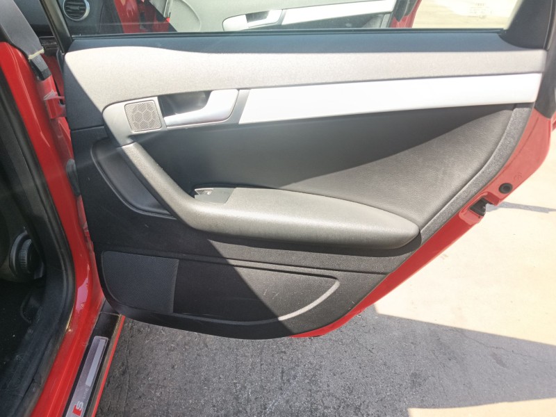 Recambio de puerta trasera derecha para audi a3 sportback (8pa) 2.0 tdi 16v referencia OEM IAM   