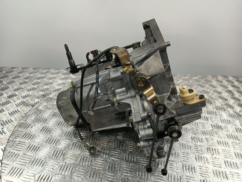 Recambio de caja cambios para peugeot 206 hatchback (2a/c) 1.4 i referencia OEM IAM 20CP09  