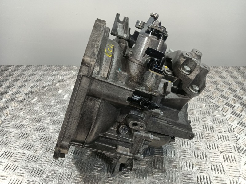 Recambio de caja cambios para opel astra j (p10) 1.6 cdti (68) referencia OEM IAM 55575539 95519483 
