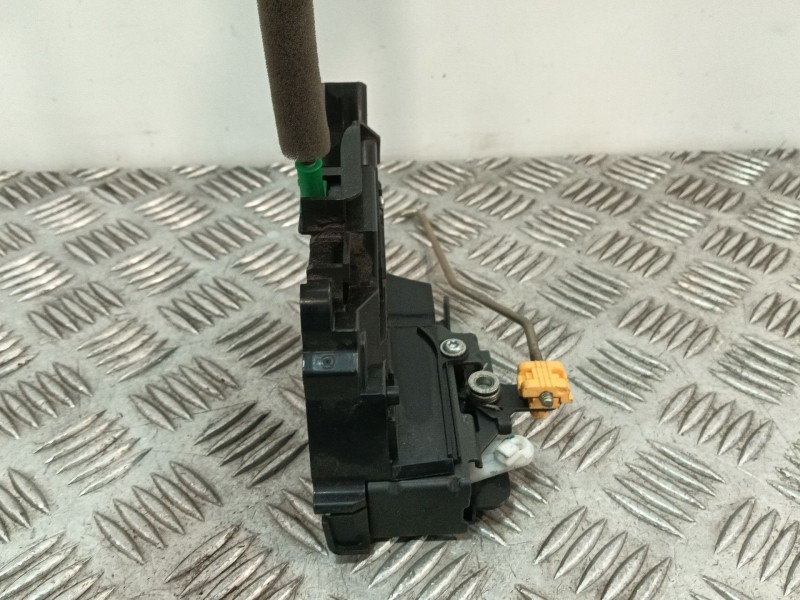 Recambio de cerradura puerta delantera derecha para ford ka+ referencia OEM IAM 2435710  