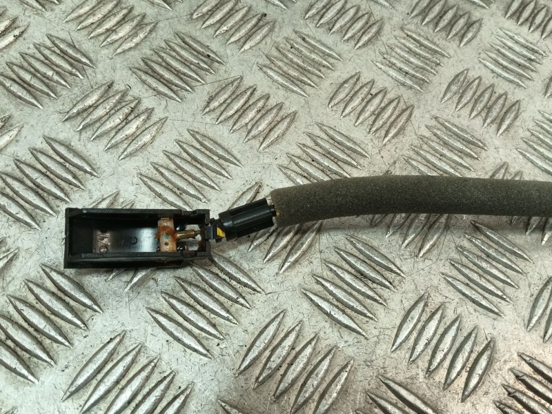 Recambio de cerradura puerta delantera derecha para ford ka+ referencia OEM IAM 2435710  